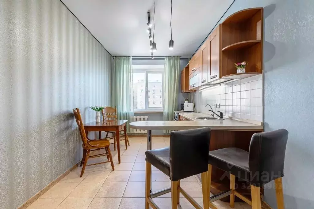 2-к кв. Татарстан, Казань ул. Абсалямова, 13 (80.0 м) - Фото 0