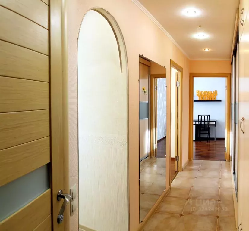 2-к кв. Ленинградская область, Тихвин 1-й мкр, 50 (50.0 м) - Фото 2