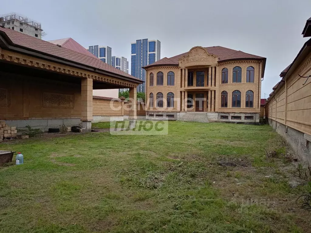 Дом в Чеченская республика, Грозный ул. Санкт-Петербургская (893 м) - Фото 1