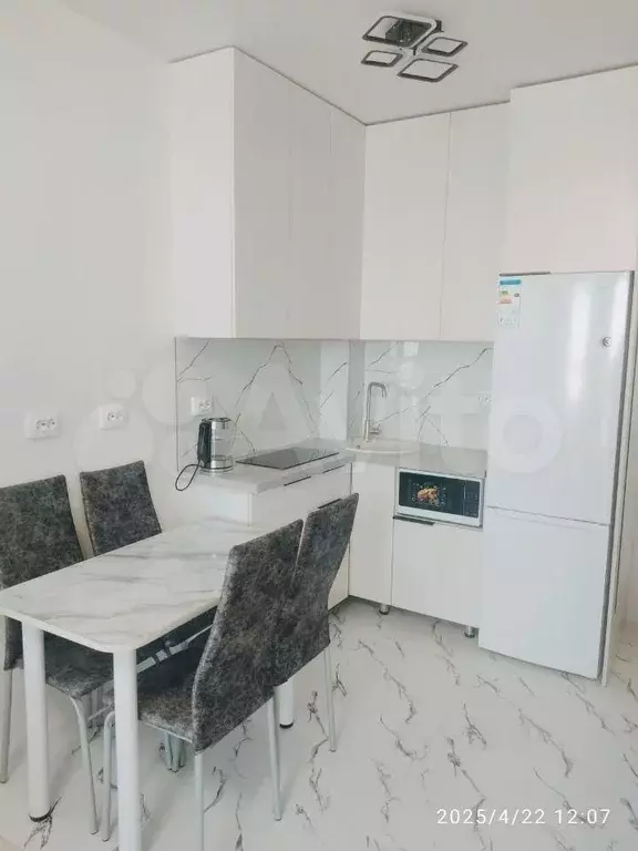 2-к. квартира, 40 м, 20/25 эт. - Фото 1