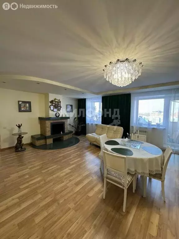 4-комнатная квартира: Абакан, улица Торосова, 17 (120 м) - Фото 1