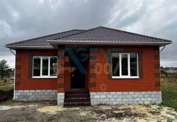 Дом в Белгородская область, Яковлевский городской округ, Красный ... - Фото 1