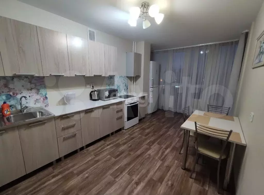 2-к. квартира, 60 м, 5/13 эт. - Фото 1