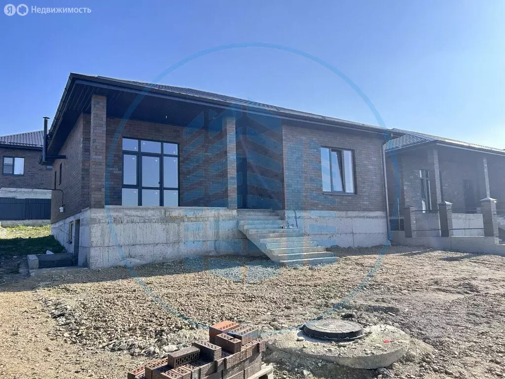 Дом в станица Ессентукская, Радужная улица (172.7 м) - Фото 0