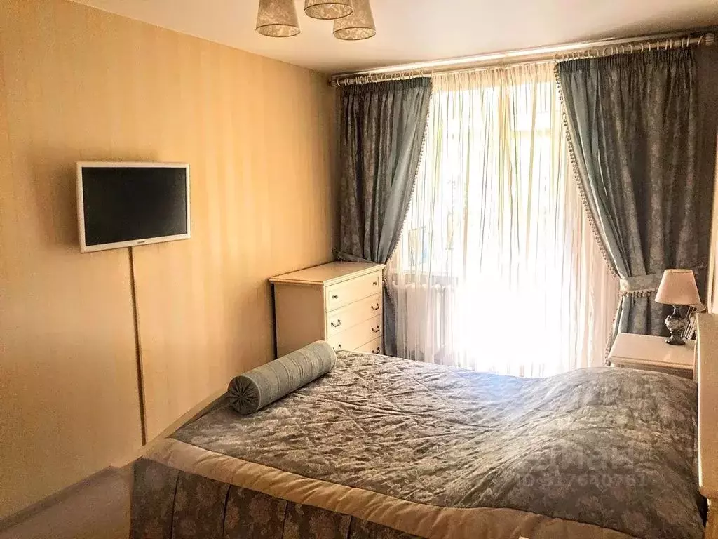 2-к кв. Татарстан, Казань ул. Юлиуса Фучика, 82 (65.0 м) - Фото 1