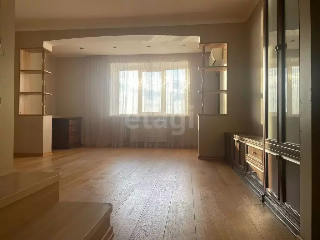 3-к кв. Пермский край, Пермь Кировоградская ул., 4 (106.0 м) - Фото 1