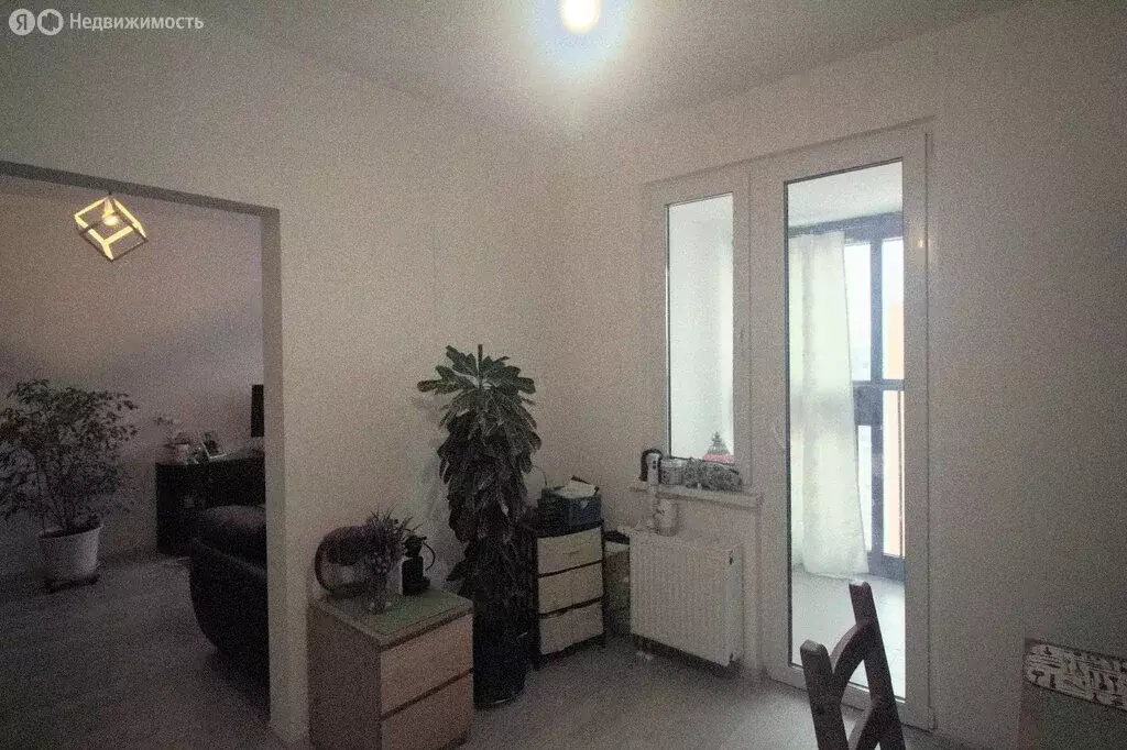 3-комнатная квартира: Санкт-Петербург, улица Лидии Зверевой, 3к3 (79.8 ... - Фото 2