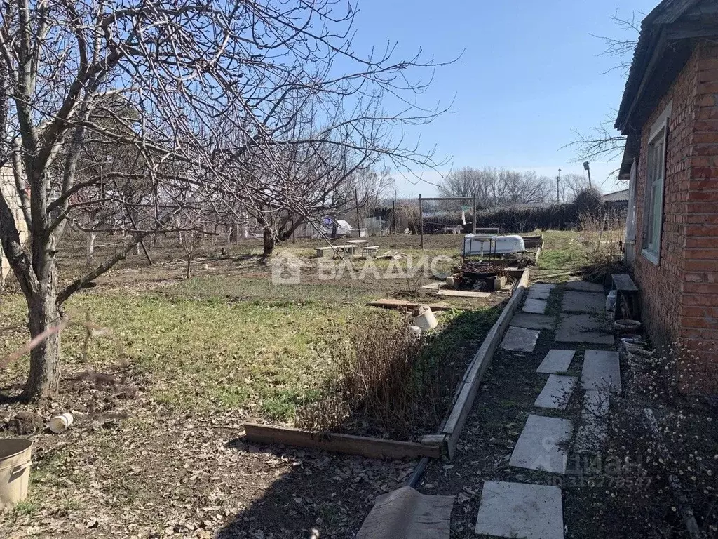 Дом в Саратовская область, Балаково ул. Вишневая (20 м) - Фото 1