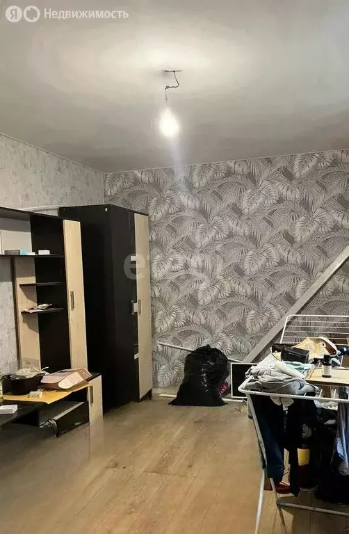 2-комнатная квартира: Виноградный, Заводская улица, 6 (30 м) - Фото 1