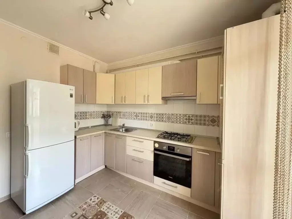 1-к кв. Крым, Симферополь ул. Лексина, 50 (40.0 м) - Фото 1