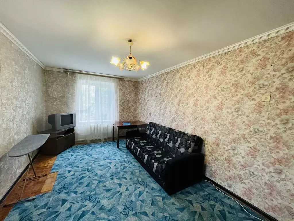 1-к. квартира, 40 м, 2/9 эт. - Фото 1