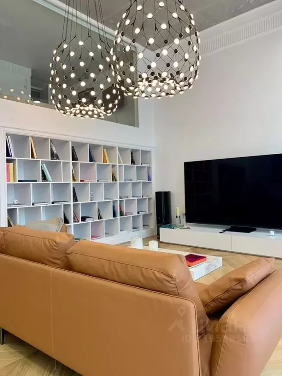 6-к кв. Москва ул. Усачева, 11К (375.0 м) - Фото 0