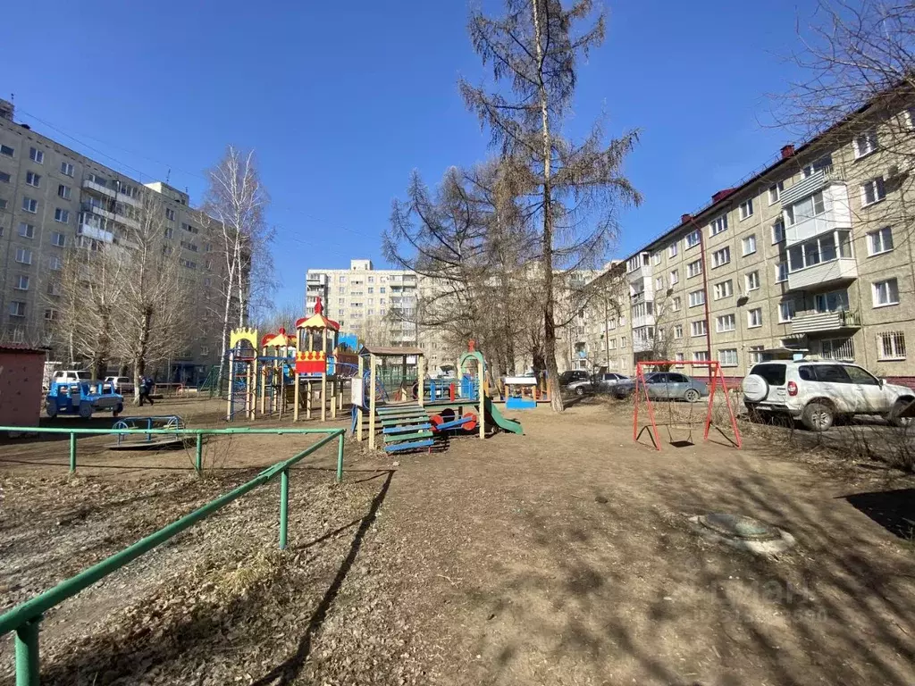 3-к кв. Омская область, Омск Заозерная ул., 13 (61.0 м) - Фото 1