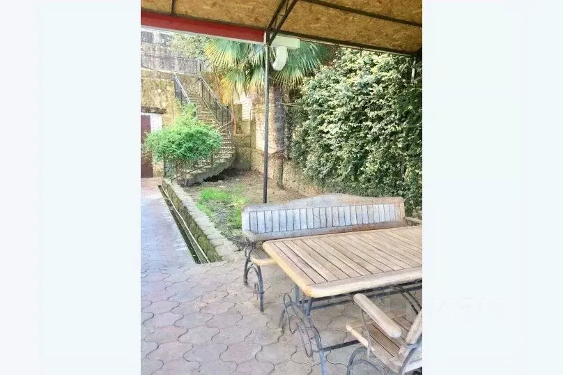 Дом в Краснодарский край, Сочи Сухумское ш., 32К (240 м) - Фото 1
