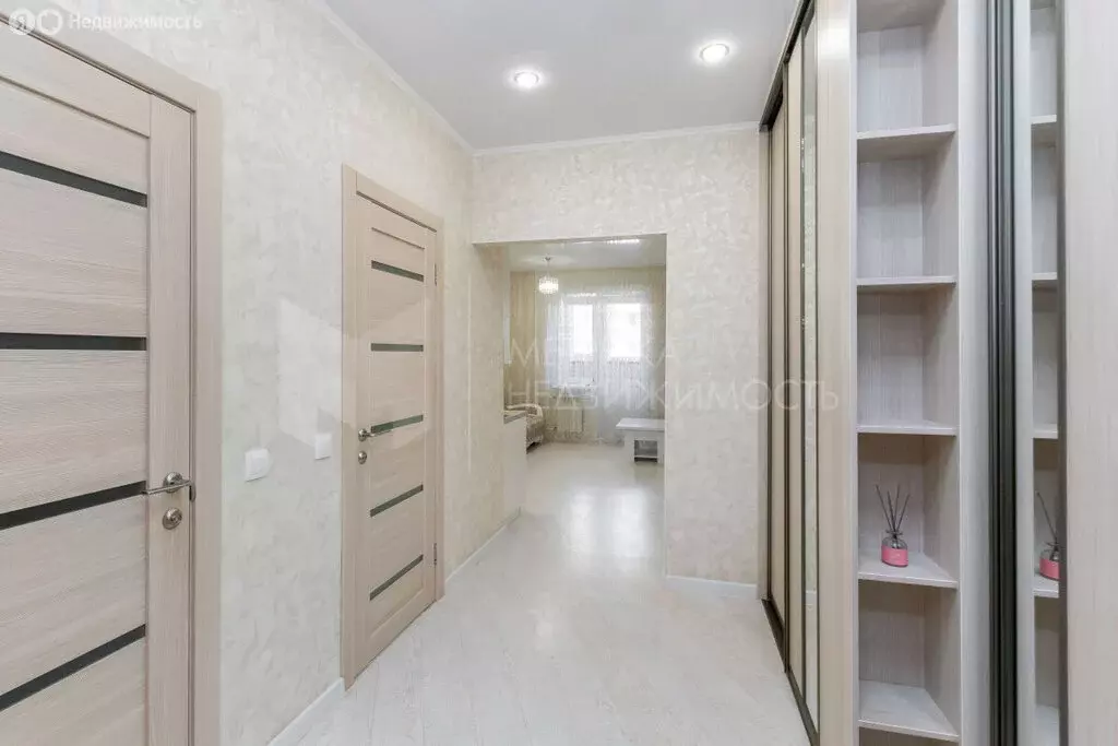 1-комнатная квартира: Тюмень, улица Бориса Житкова, 4 (42 м) - Фото 0