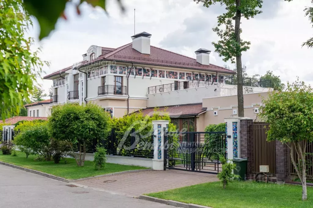 Дом в Москва д. Зименки, Антоновка кп,  (1550 м) - Фото 1