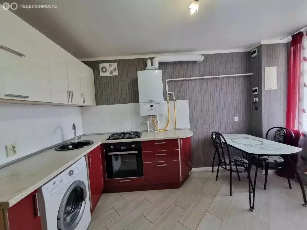 1-комнатная квартира: Зеленодольск, улица Тургенева, 21А (40 м) - Фото 1