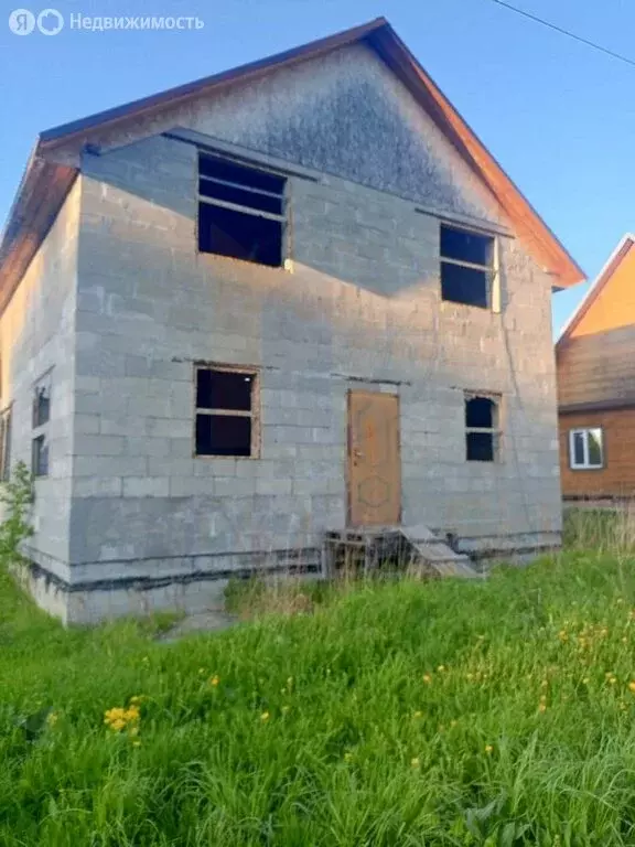 Дом в Раздольненский сельсовет, СТ Зорька, Лазурная улица, 27 (200 м) - Фото 0