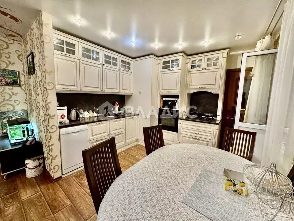 3-к кв. Смоленская область, Смоленск ул. Куриленко, 2 (86.0 м) - Фото 0