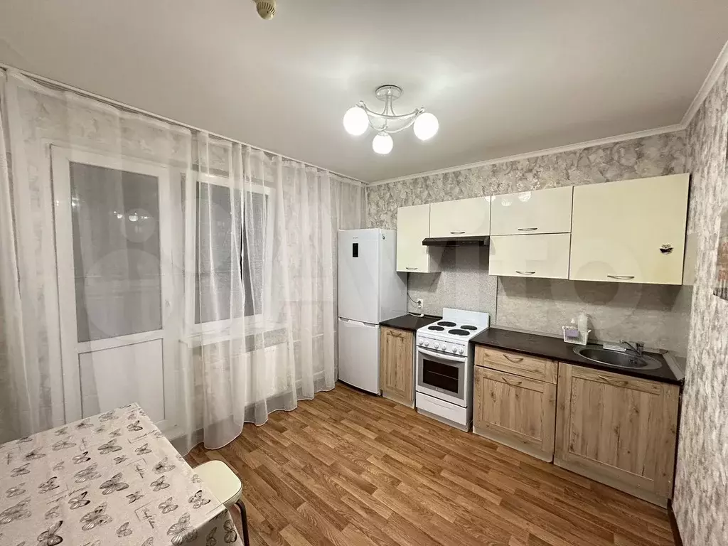 1-к. квартира, 40 м, 8/14 эт. - Фото 0