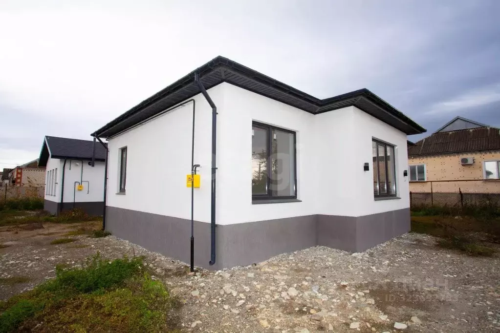 Дом в Краснодарский край, Славянский район, Анастасиевское с/пос, ... - Фото 1