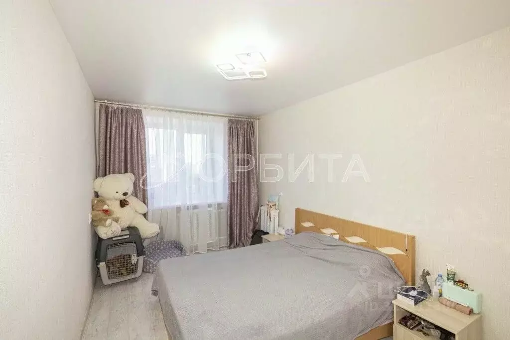 3-к кв. Тюменская область, Тюмень ул. Монтажников, 13 (58.6 м) - Фото 0