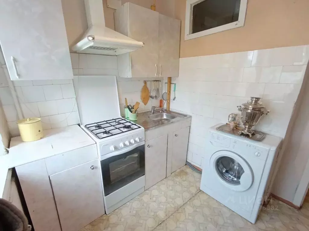 4-к кв. Оренбургская область, Оренбург Больничный проезд, 12А (60.0 м) - Фото 1