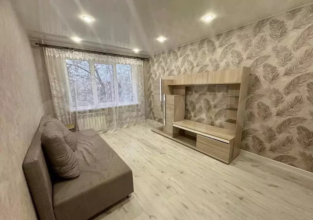 2-к. квартира, 43 м, 1/5 эт. - Фото 1