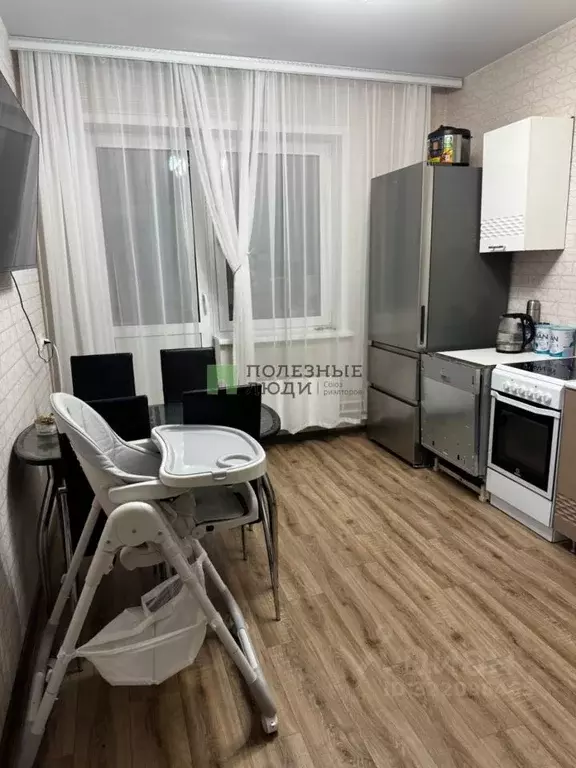 3-к кв. Красноярский край, Красноярск ул. Петра Подзолкова, 3И (75.6 ... - Фото 2