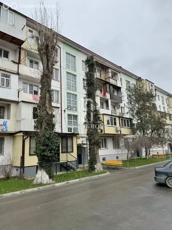 3-комнатная квартира: Махачкала, проспект Амет-хана Султана, 2Б (76 м) - Фото 1