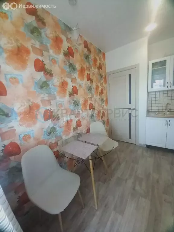 1-комнатная квартира: Омск, улица Архиепископа Сильвестра, 3 (33.4 м) - Фото 2