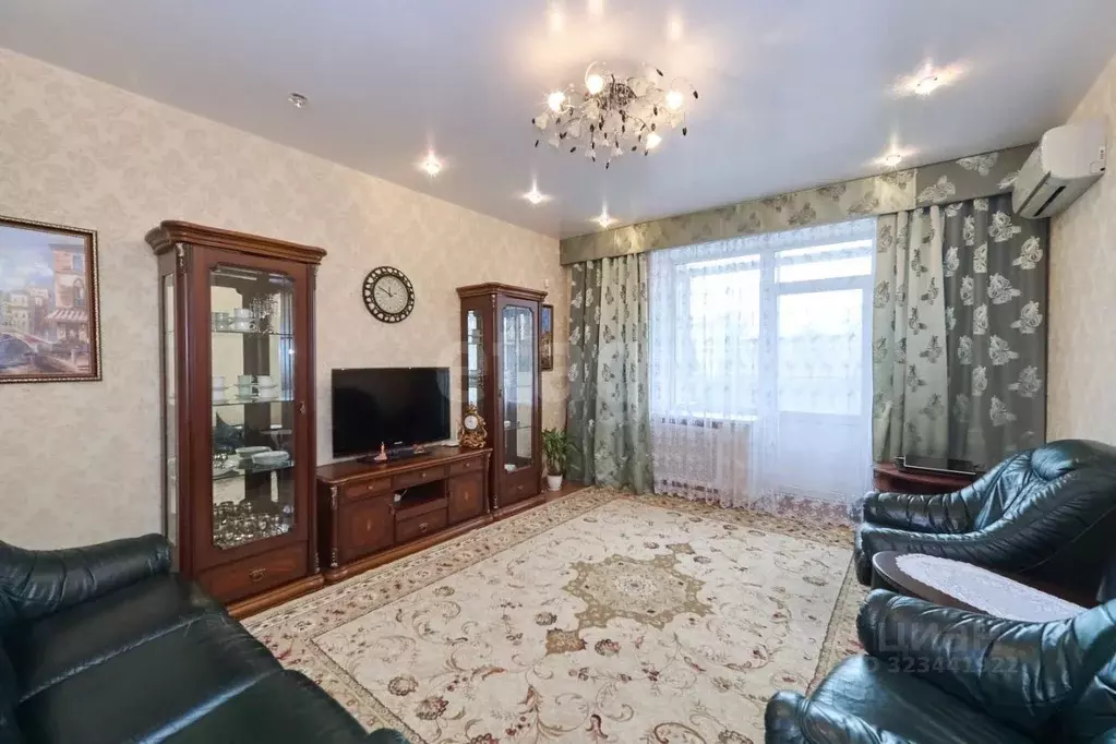 2-к кв. Кемеровская область, Кемерово ул. Орджоникидзе, 7 (68.9 м) - Фото 2