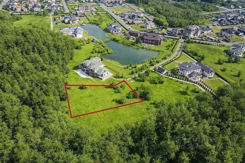 Участок в Московская область, Красногорск городской округ, д. ... - Фото 0