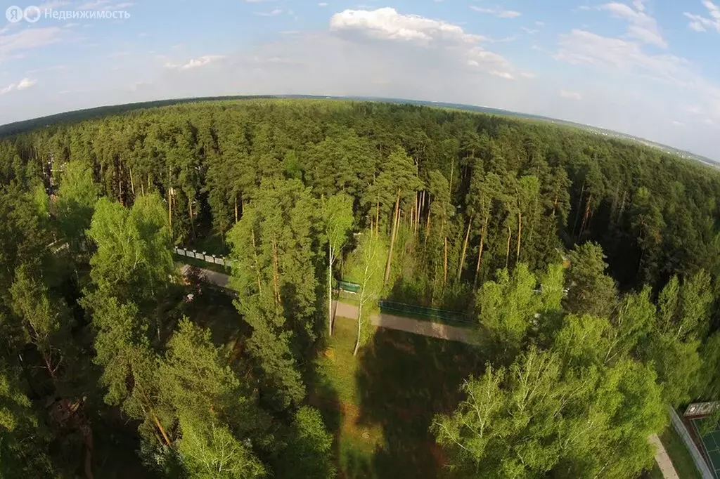 Участок в Николина Гора, КП Сосновый бор, Вишнёвая улица (20 м) - Фото 1