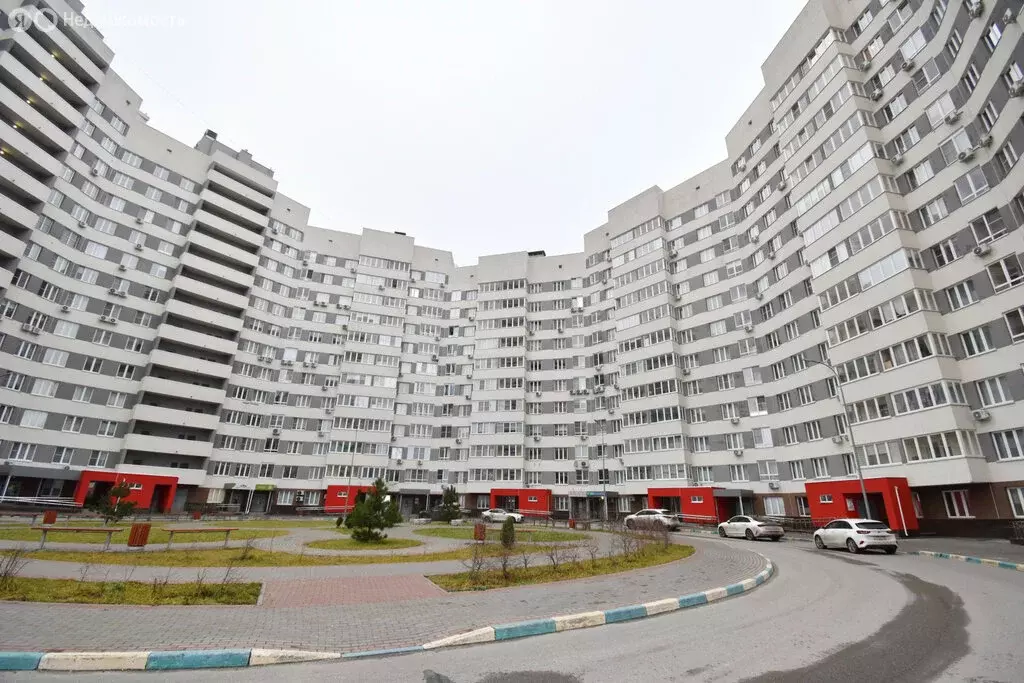 3-комнатная квартира: Нижний Новгород, улица Маршала Баграмяна, 4 (89 ... - Фото 1