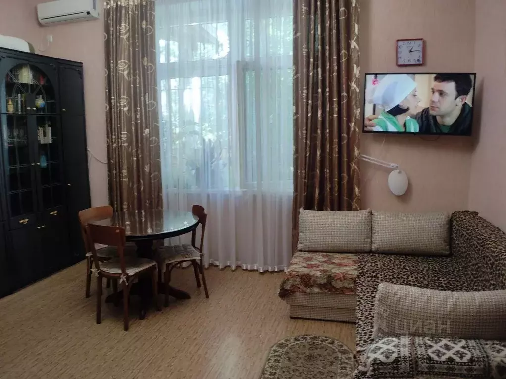 1-к кв. Крым, Ялта ул. Володарского, 1В (30.0 м) - Фото 1