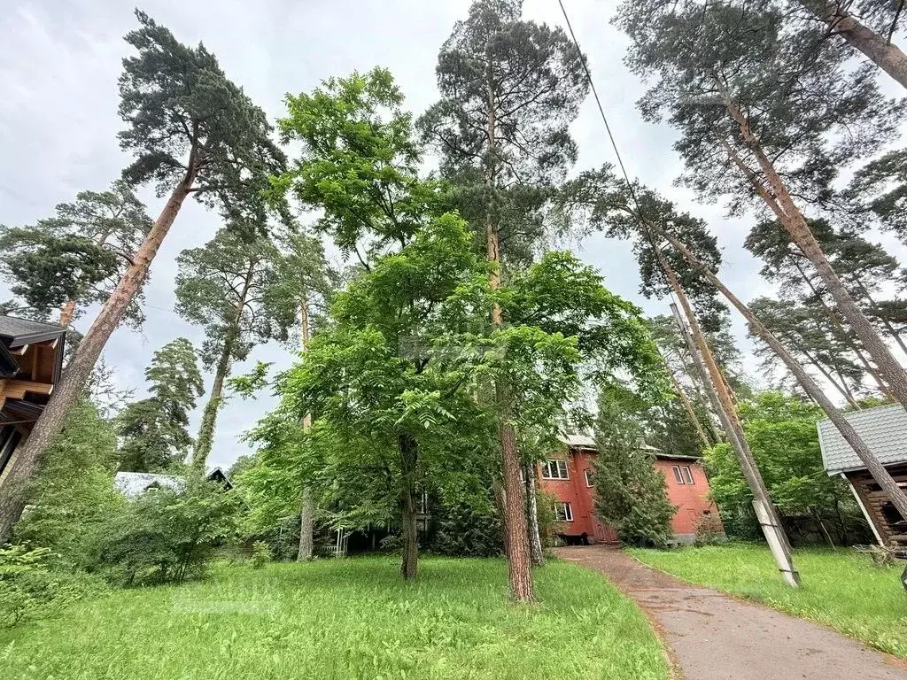 Участок в Московская область, Одинцовский городской округ, д. Барвиха, ... - Фото 1
