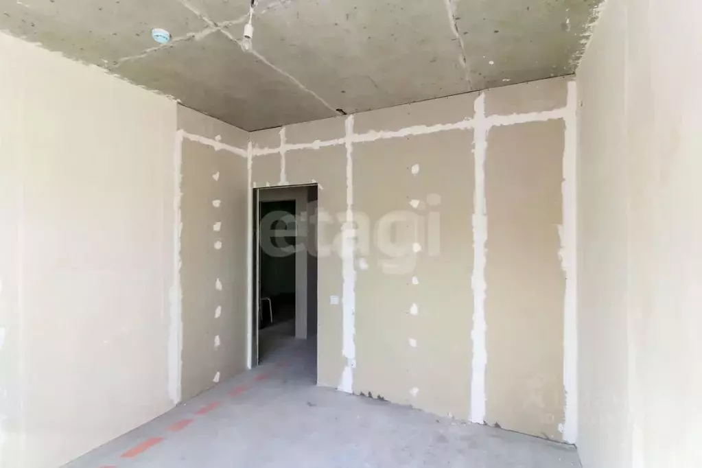 3-к кв. Тюменская область, Тюмень ул. Газовиков, 38 (83.3 м) - Фото 1