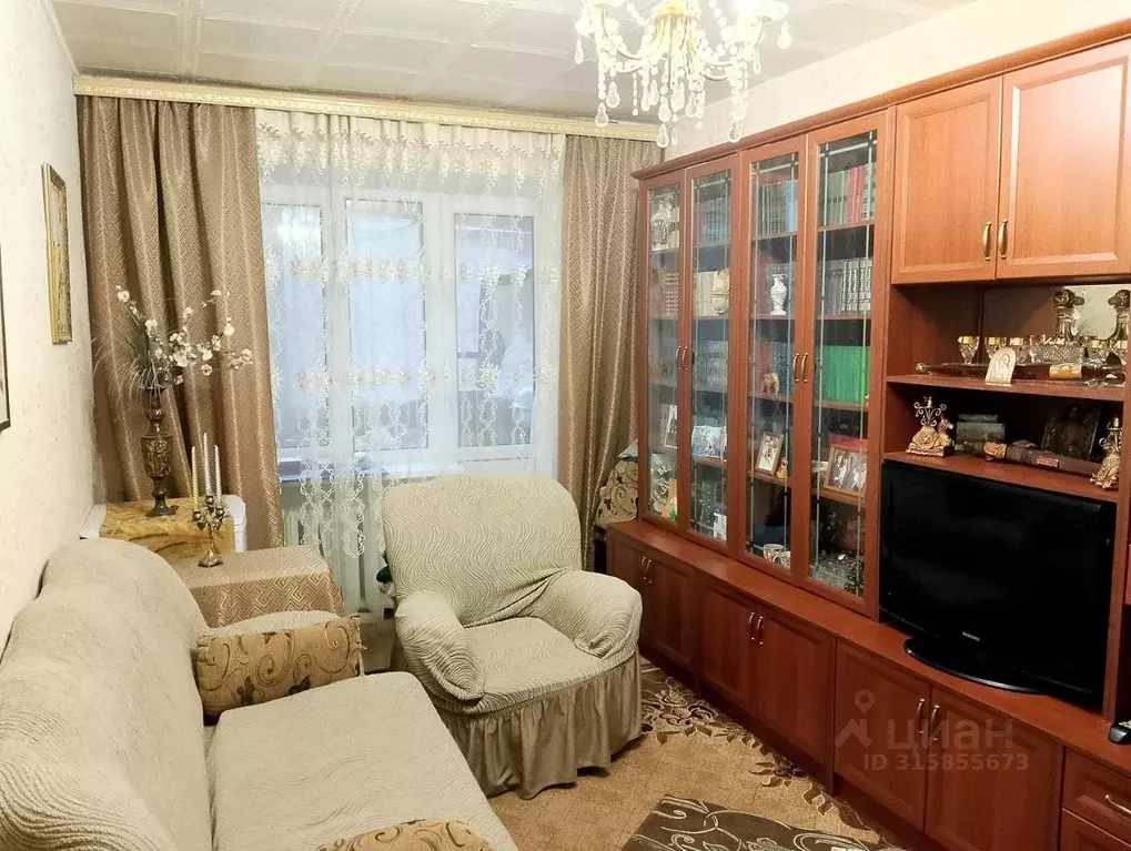 3-к кв. Волгоградская область, Волгоград ул. 64-й Армии, 115 (56.1 м) - Фото 0