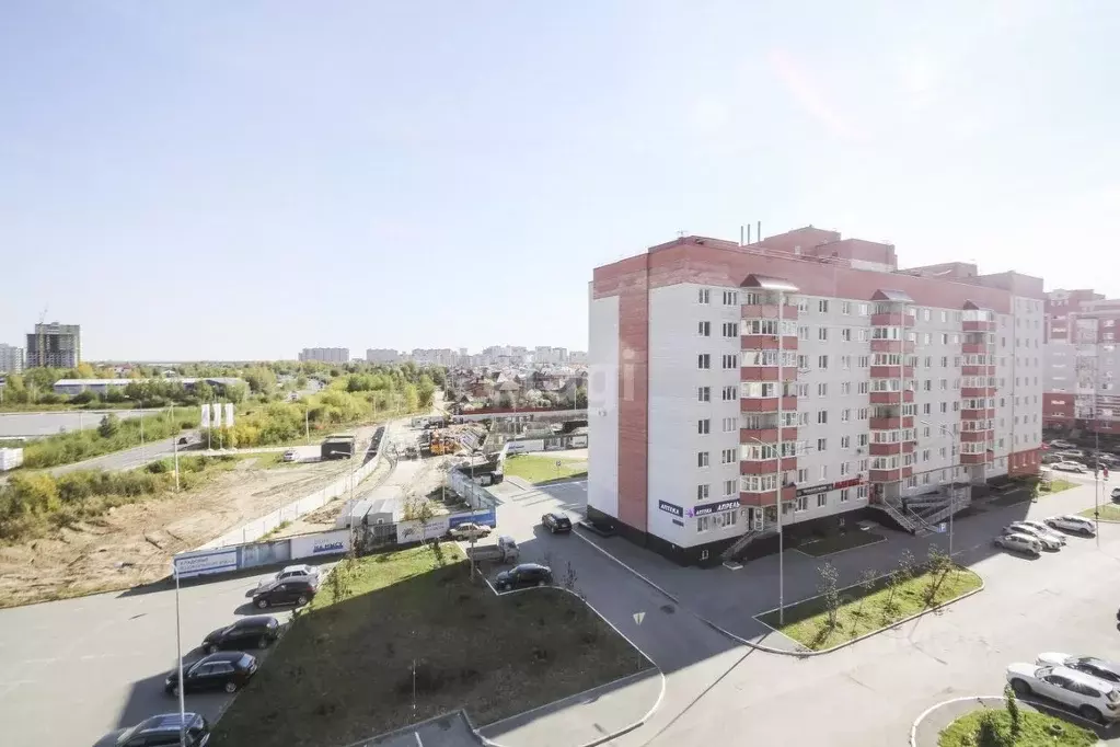 1-к кв. Тюменская область, Тюмень ул. Газопромысловая, 4 (48.9 м) - Фото 1