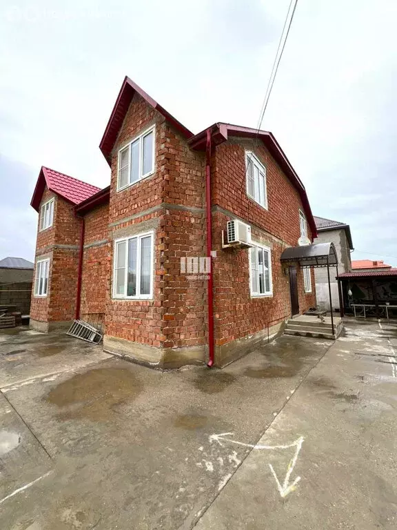 Дом в Махачкала, квартал Перестройка, 4-я Гражданская улица, 65 (230 ... - Фото 1