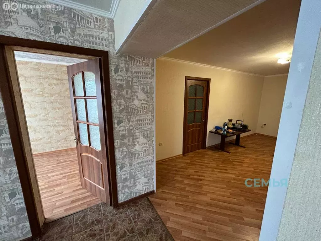 4-комнатная квартира: Владикавказ, Иристонская улица, 15 (80 м) - Фото 1