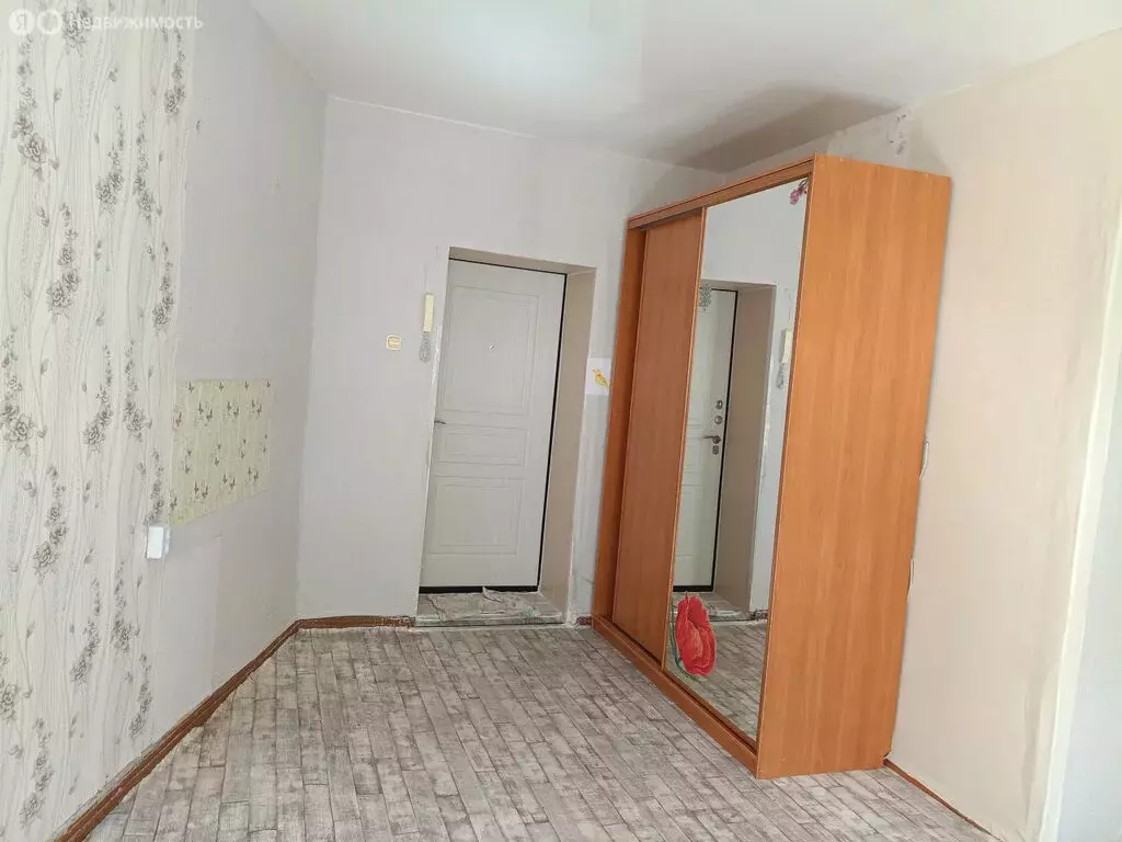 1к в 9-комнатной квартире (16.9 м) - Фото 2