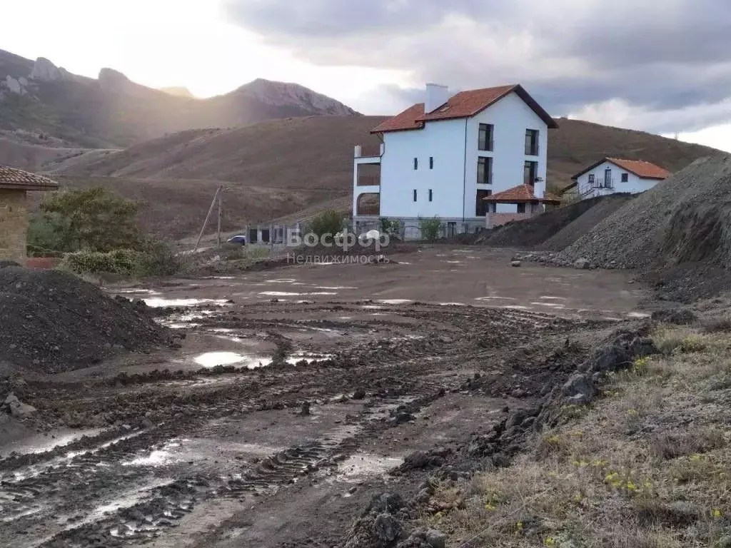 Участок в Крым, Феодосия муниципальный округ, Коктебель пгт пер. ... - Фото 0