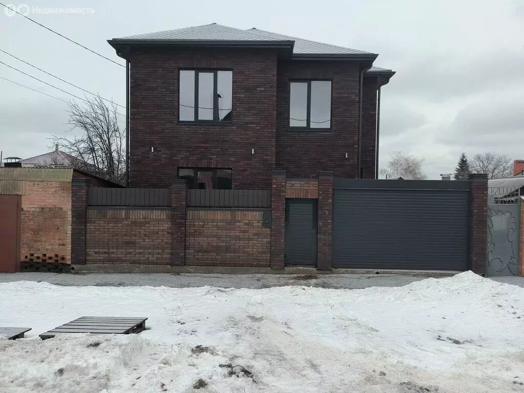 Дом в Ростов-на-Дону, 6-я Кольцевая улица (175 м) - Фото 1