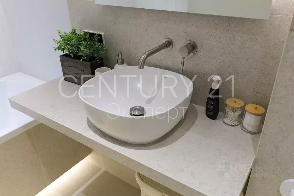 2-к кв. Калининградская область, Калининград ул. Героя России Виталия ... - Фото 1