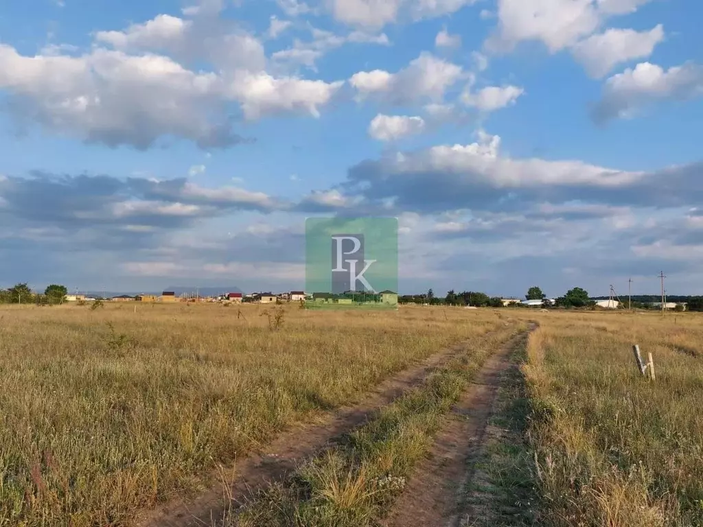 Участок в Крым, Симферопольский район, с. Мирное  (6.0 сот.) - Фото 0