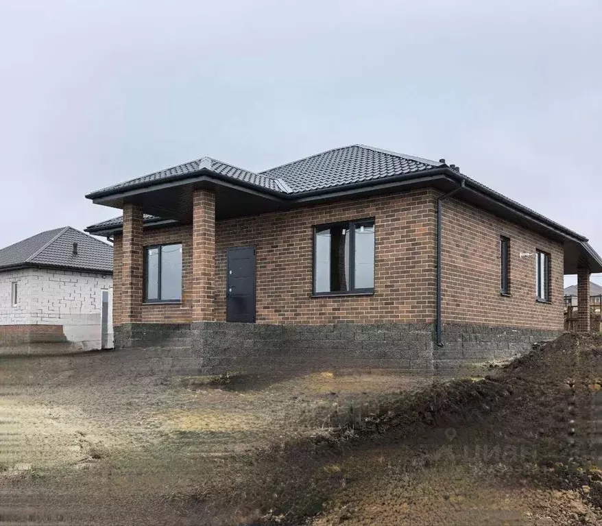 Дом в Белгородская область, Белгородский район, пос. Майский просп. ... - Фото 1