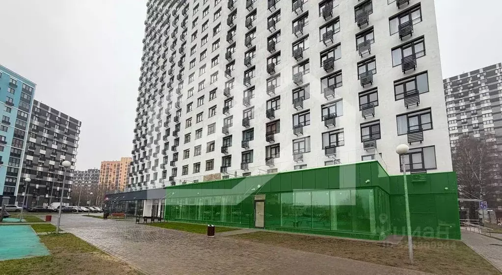 Торговая площадь в Москва ул. Авиаторов, 1 (263 м) - Фото 1