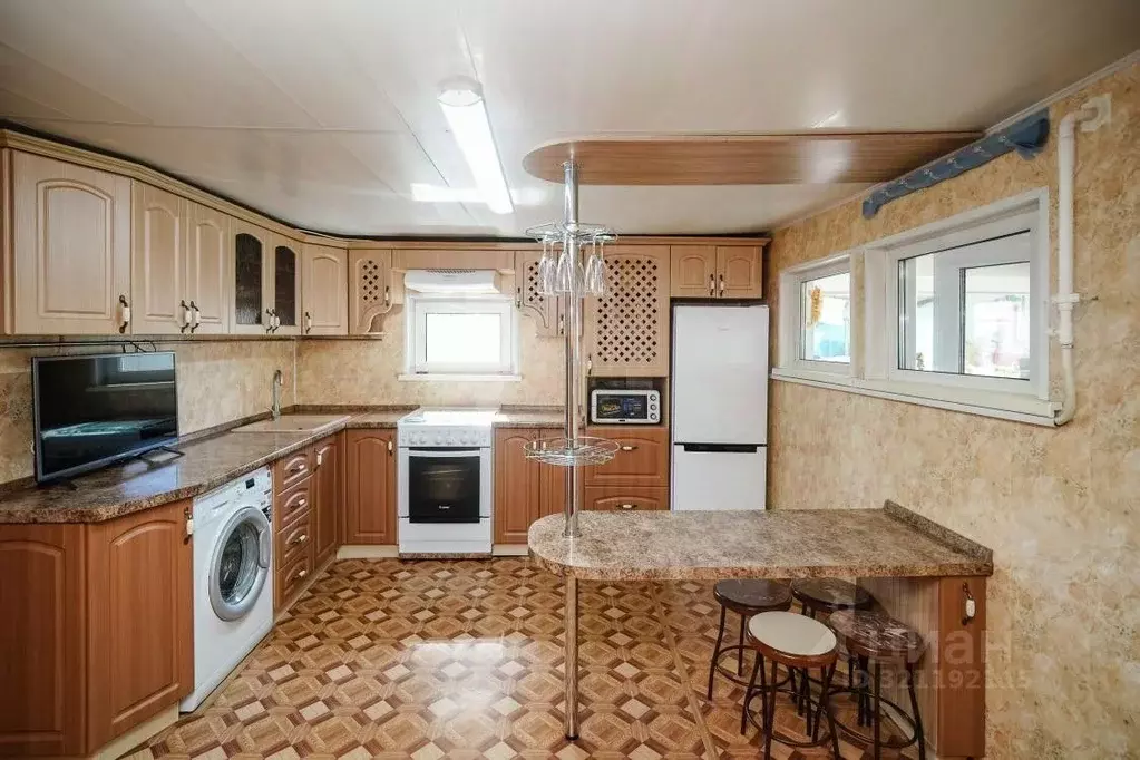 Дом в Омская область, Омск ул. 2-я Береговая (114 м) - Фото 1